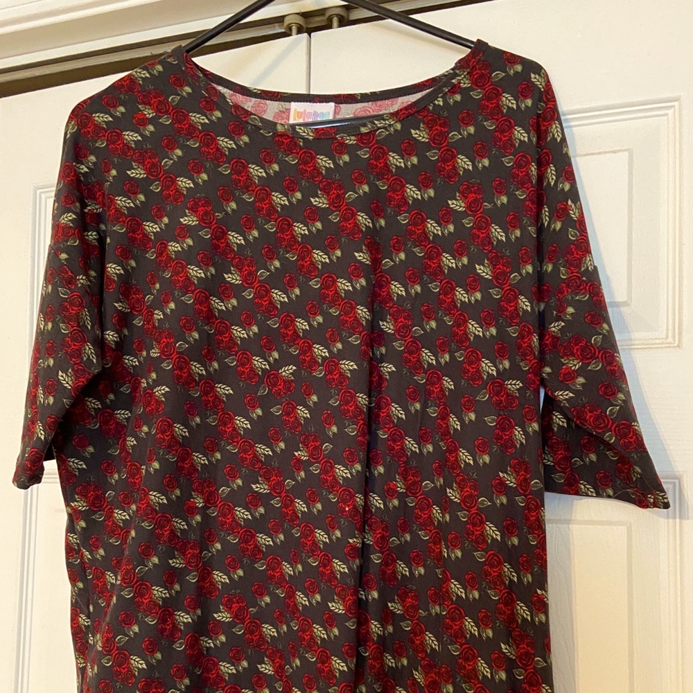 LuLaRoe Irma size xs
